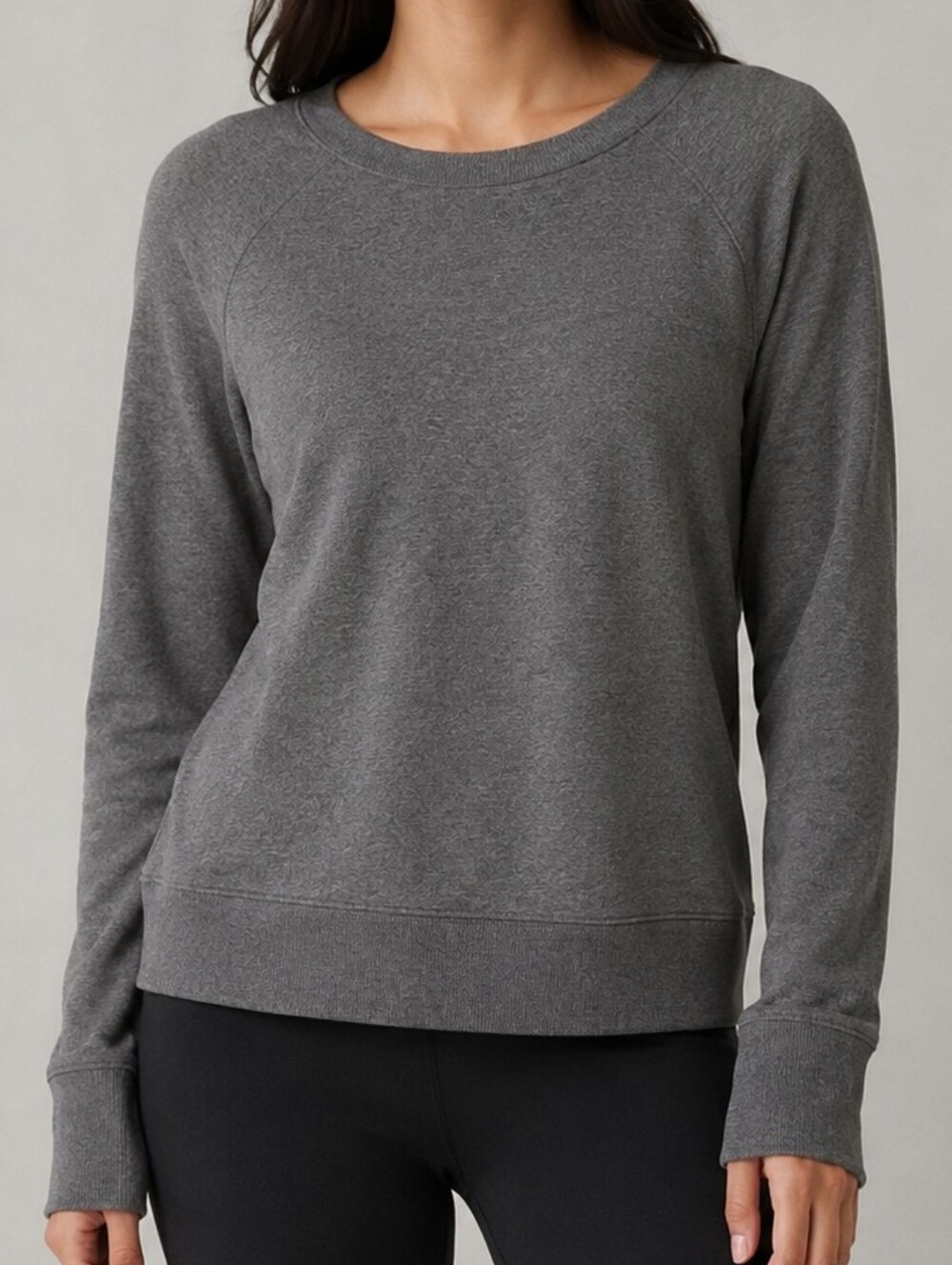 Forever 21 Heather Gray Raglan Sweatshirt ✨ Size S